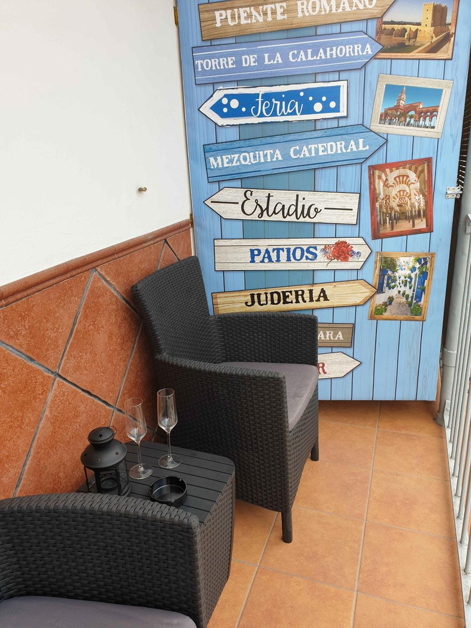 Apartamentos En Cordoba, Puente Romano Y Torre Calahorra Buitenkant foto